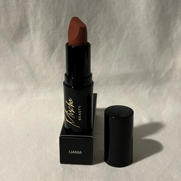 💋NIB💋 MISCHO BEAUTY ✨Ijama✨ Matte finish Lipstick - Picture 2 of 6